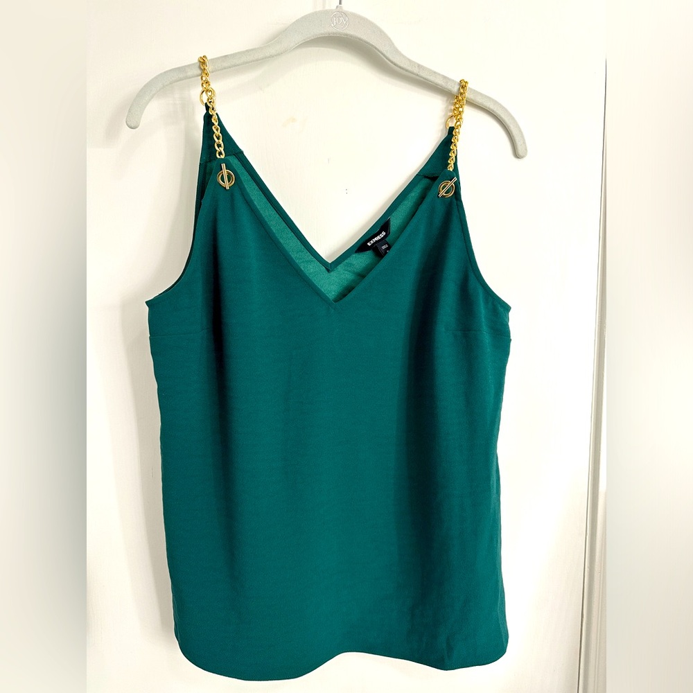express green downtown cami with gold chain strap sleeve
